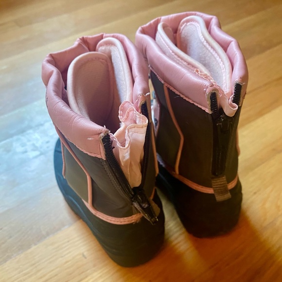 Snowboot - Picture 2 of 5